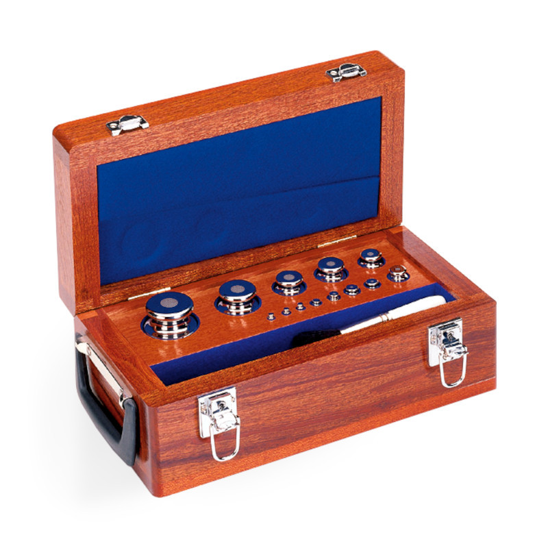 Cilíndrico con cámara de ajuste, juego (1 g - 2 kg), caja de madera