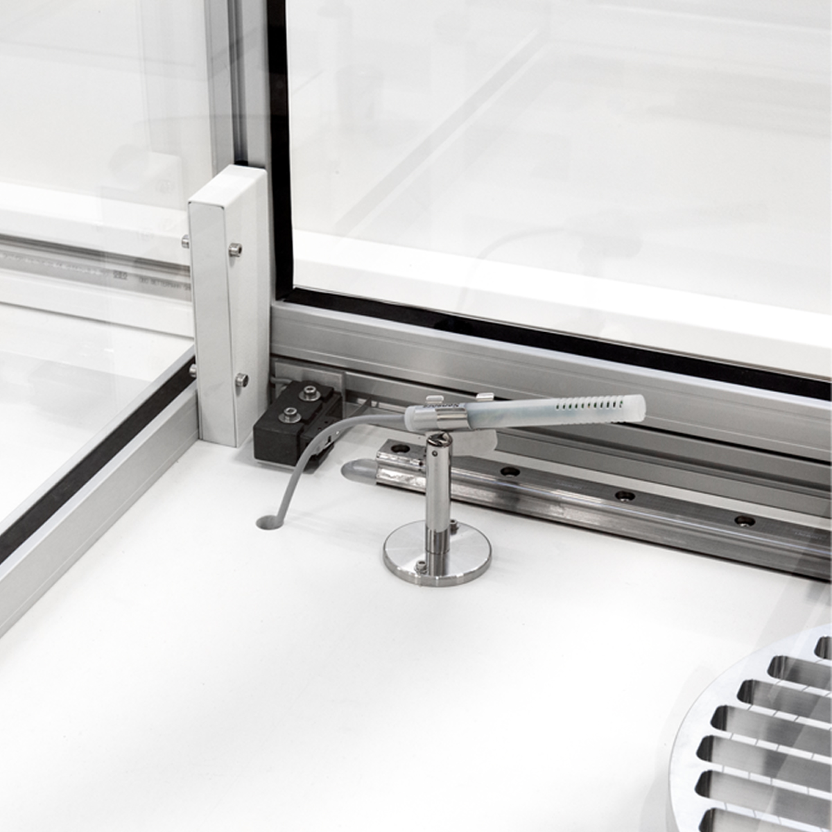 Comparador de masa automático AKM- 2/20